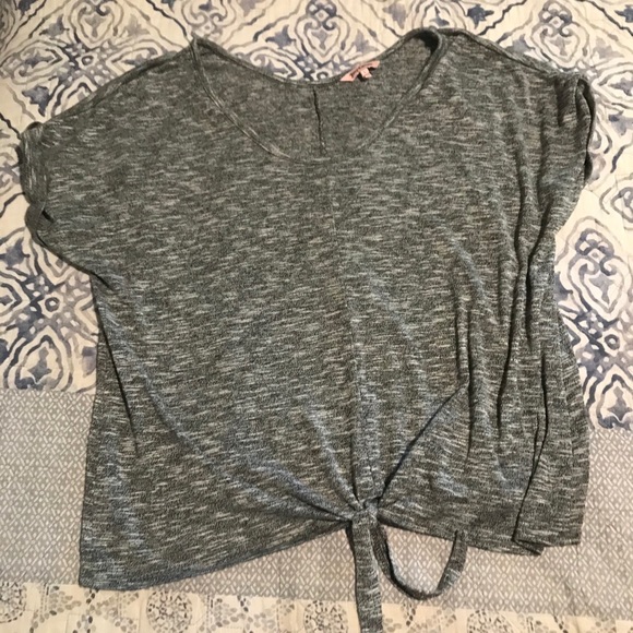 Juicy Couture Tops - • Juicy Couture short sleeve top LARGE L •